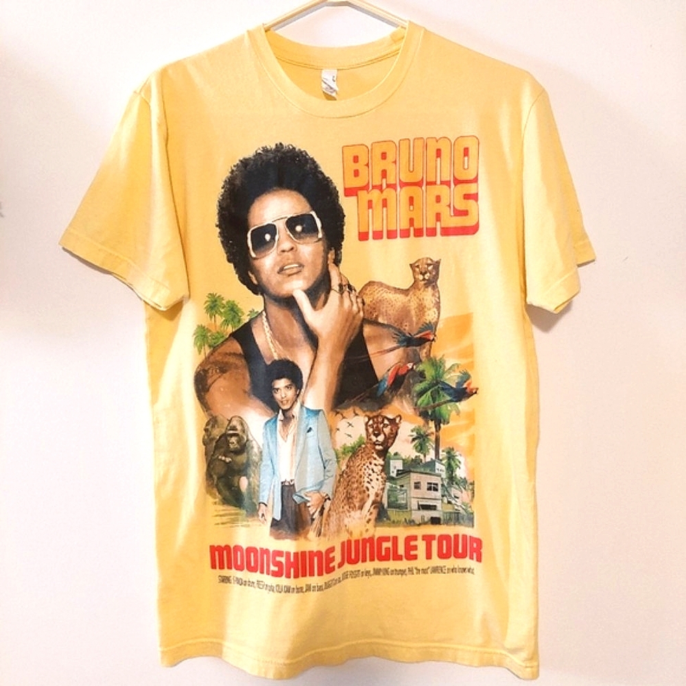 Bruno Mars Moonshine Jungle Tour Yellow SS Graphic Band T-Shirt EUC Size S